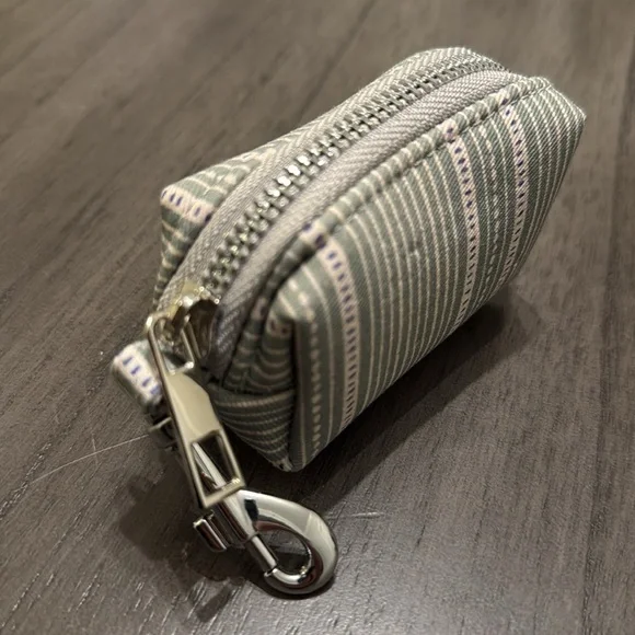 Waste Bag Holder 🐕 - Picture 3 of 8